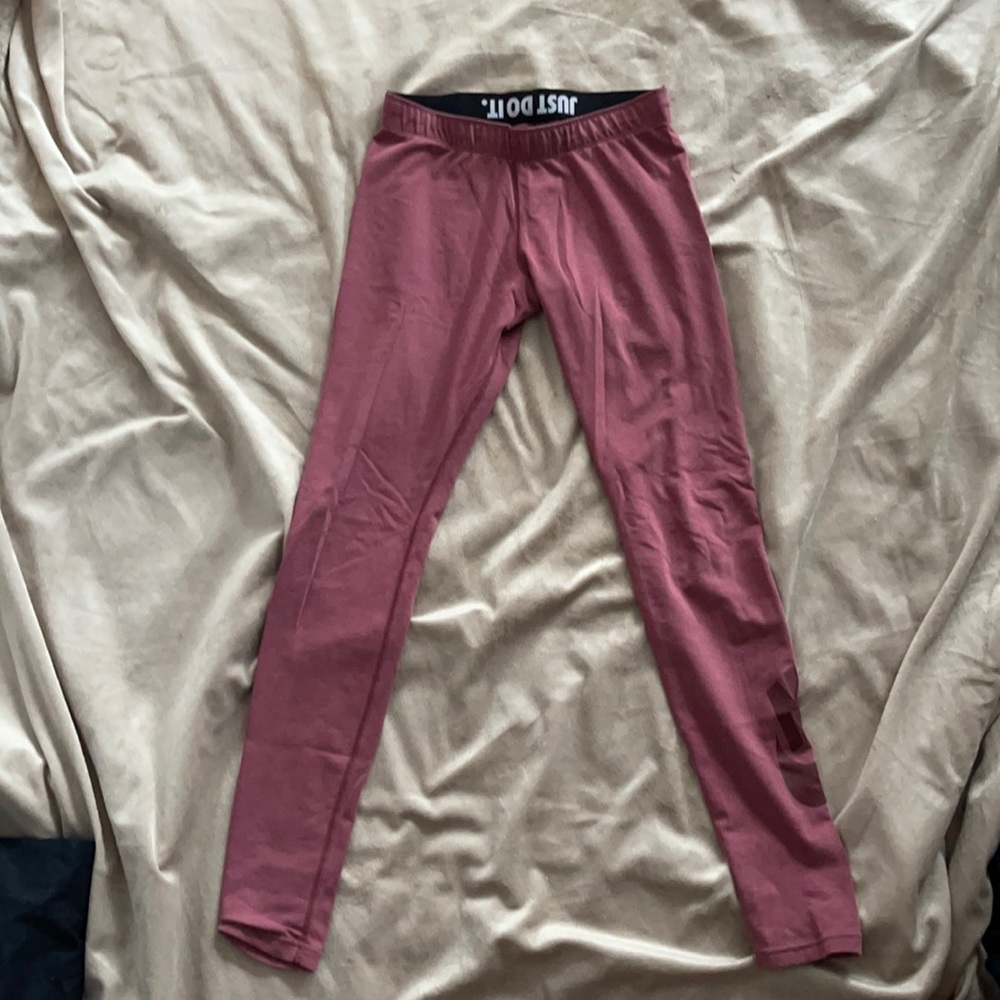 Pink Nike leggings
